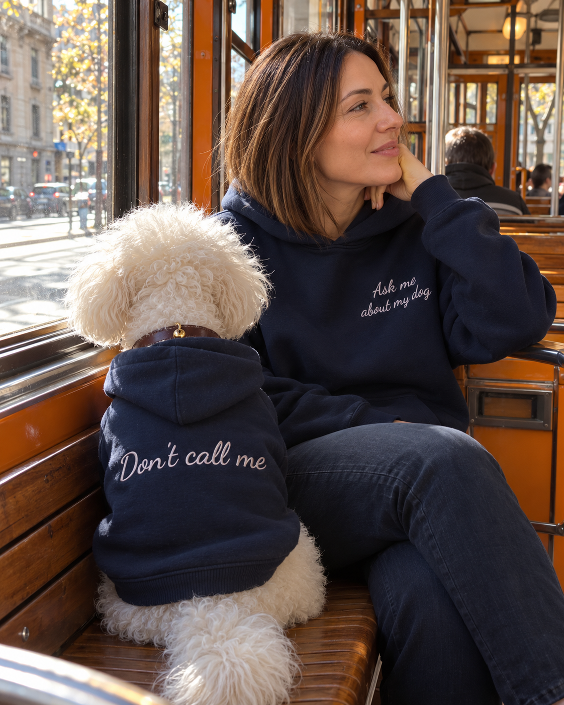 Set felpe abbinate Ask me about my dog blu navy: lei e il suo cane